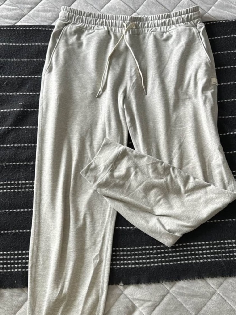 Vouri Light Gray Drawstring Jogger Pants